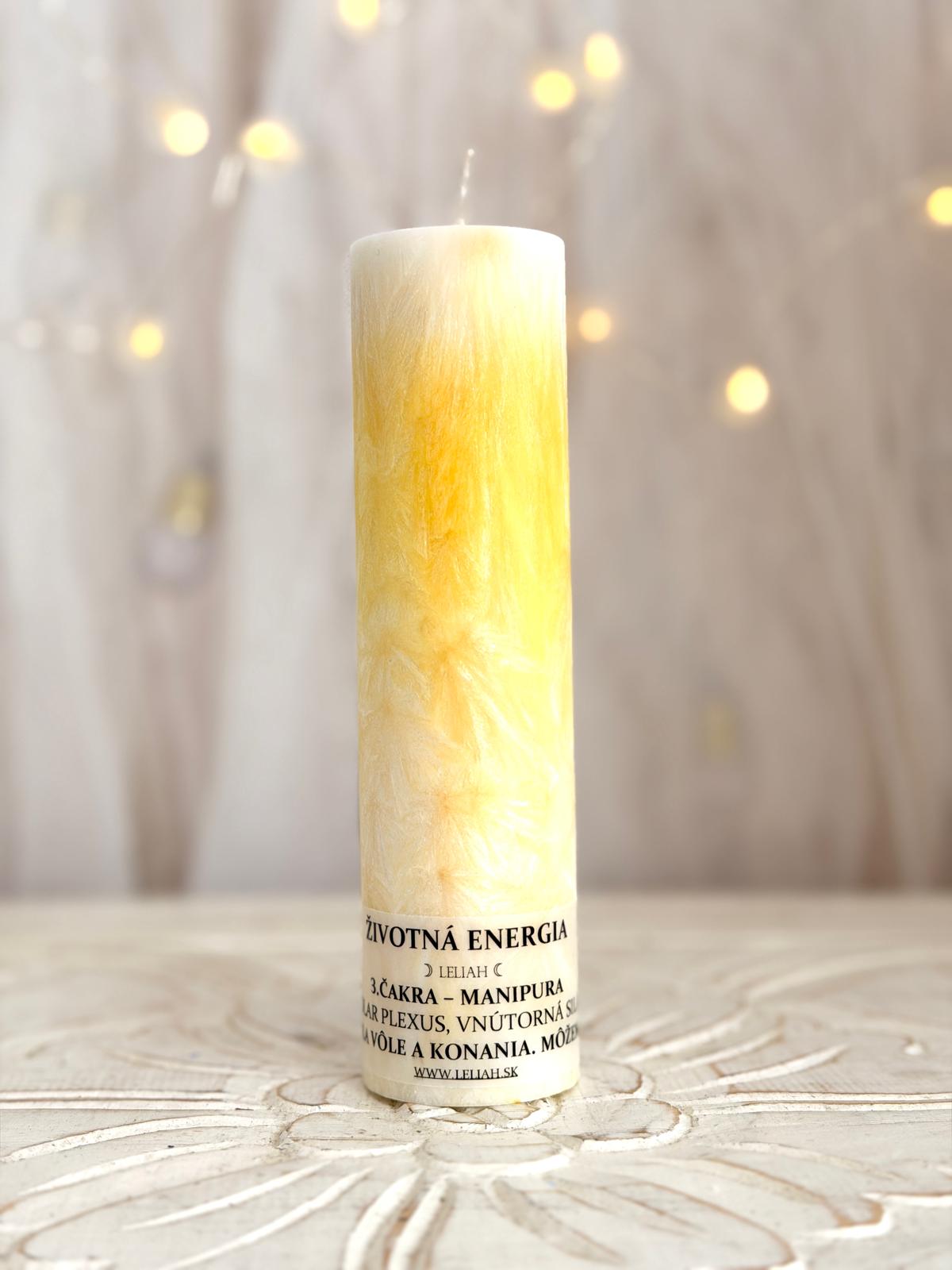 3. čakra Solar plexus (Manipúra) – sebadôvera, odvaha a osobná sila – energetická sviečka LELIAH