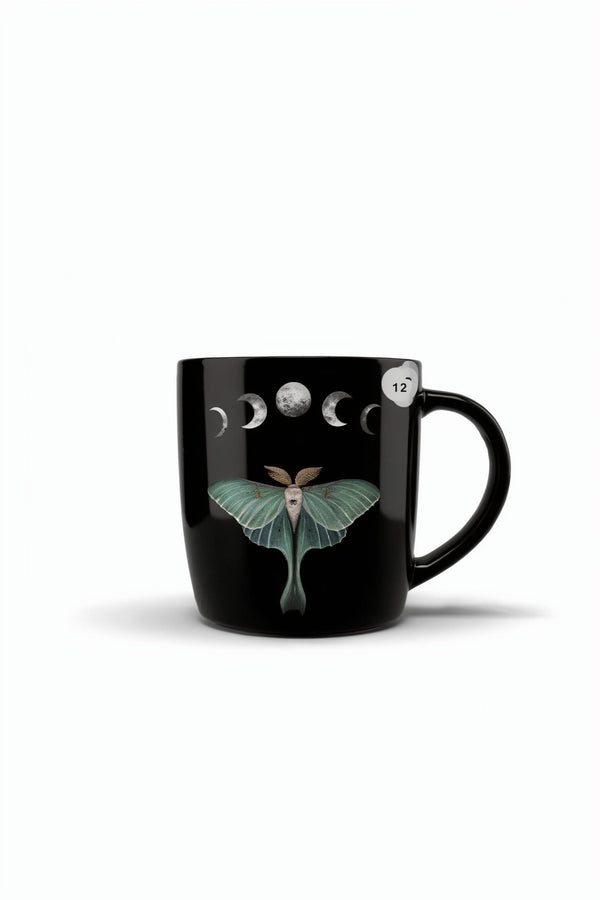 Keramická šálka Luna Moth: Symbol transformácie a nočnej mágie