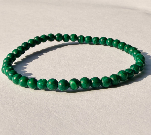 Malachit náramok 4 mm – premena a ochrana